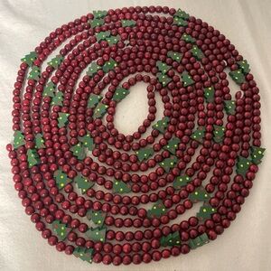 VTG Tree Garland Wood Bead Hand Painted Christmas Décor - 27’ strand Total